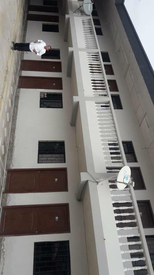 Hotel Manhattan Salinas Salinas  Exterior photo